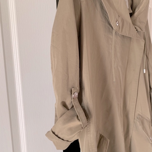 Bershka ladies light jacket size US small - Picture 2 of 8